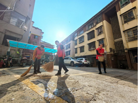 健康同行，情暖重陽——市強戒所舉辦重陽節健康咨詢服務主題活動